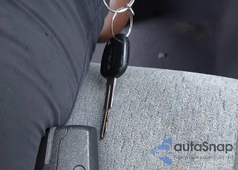 2004 Suzuki Forenza S из США, поврежденный, VIN KL5JD52Z14K969999